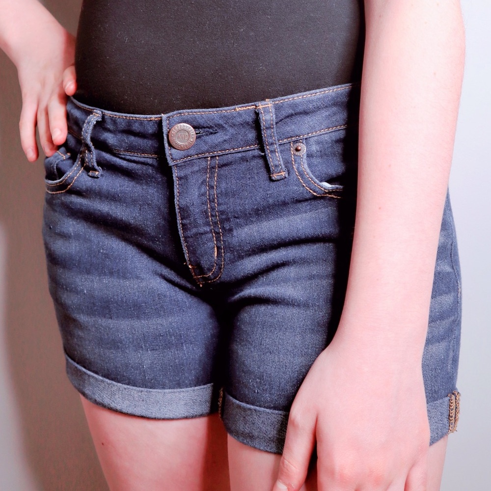 Aéropostale Dark Wash Cuffed Midi Jean Shorts